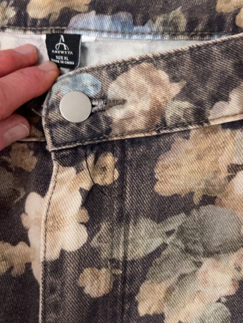 Floral Print Denim Jeans - Blue & Cream Roses - Picture 3 of 6